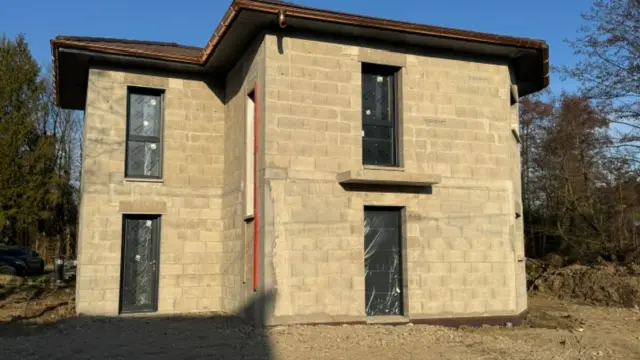 Une maison individuelle à Clezet Maison individuelle à Clezet en construction
